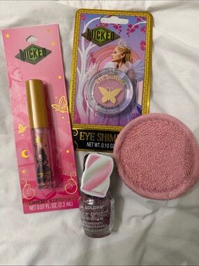 Wicked Pink Eye Shimmer & Lip Gloss Set - Pink